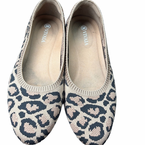 Vivaia Almond-Toe Ballet Flats (Tamia 2.0) | EUC | Sz 8 - Picture 9 of 12